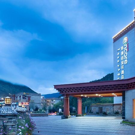 Hotel Ramada Encore Daocheng Yading Esterno foto